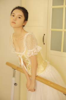 女教师2hd伦理